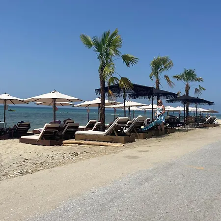 Okkio Sea View Apartman Vergia