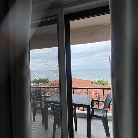Okkio Sea View Vergia