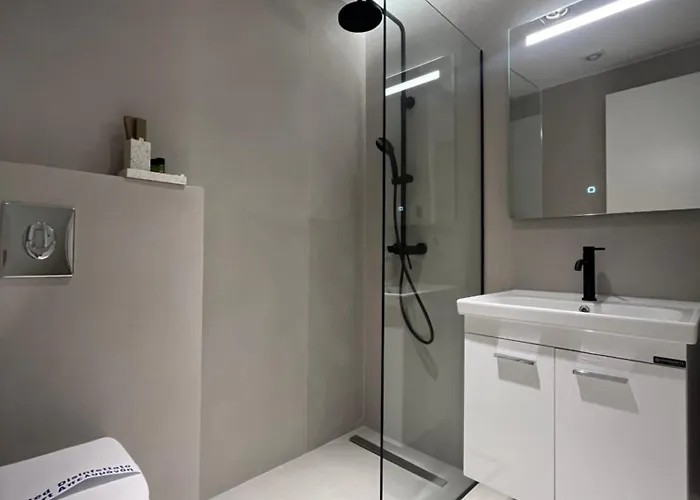 Okkio Sea View Apartamento Vergia